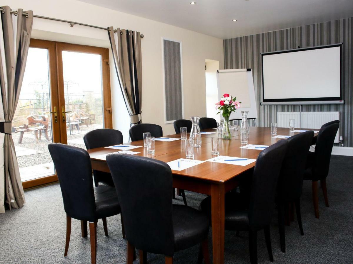 Oak Royal Hotel, Golf And Country Club Chorley  Buitenkant foto